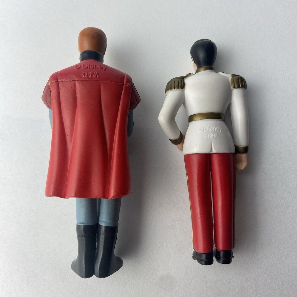 Disney Prince Phillip & Prince Charming 2 Figure Lot Or Cake Topper - Picture 4 of 5